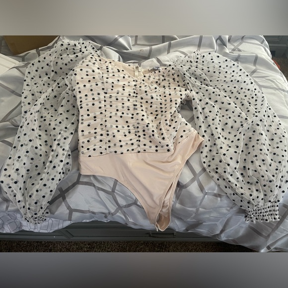 Fashion nova body suit - Picture 3 of 3